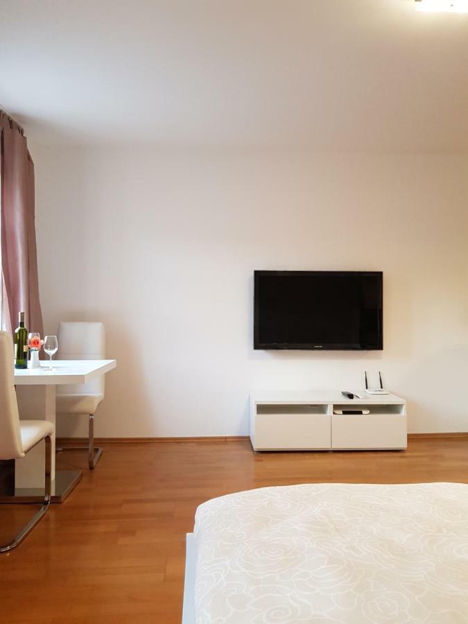 Apartment Jale Regensburg Exterior photo
